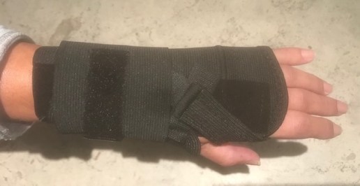 wrist_broken